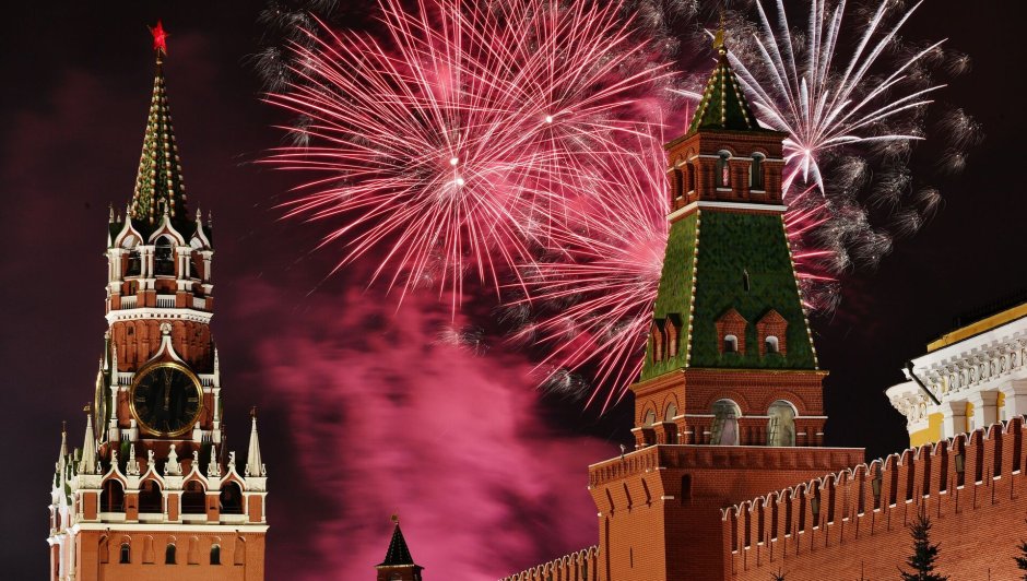 Новогодний салют в Москве 2020 на красной площади