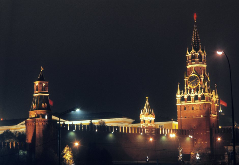 Звезда на Спасской башне Московского Кремля
