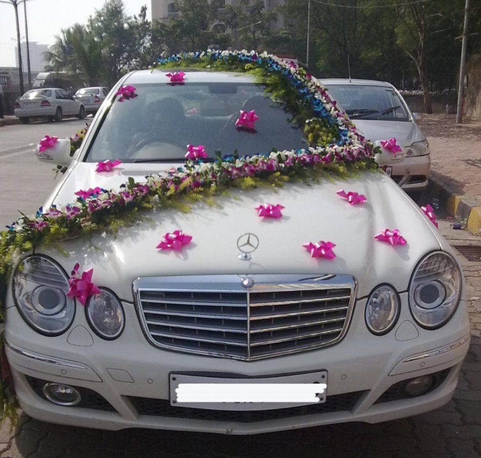 Свадебный автомобиль роскошный
