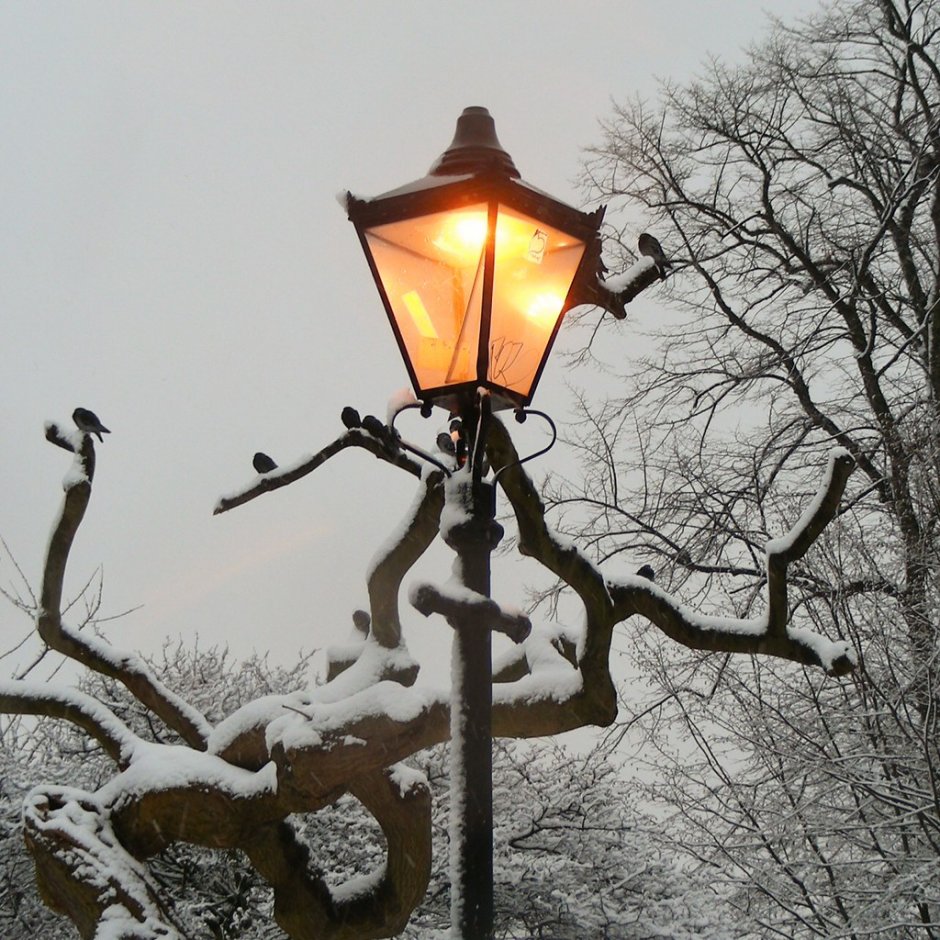 Новогодний уличный фонарь