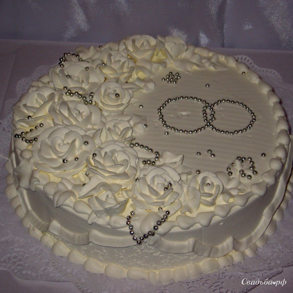 Свадебный торт кремовый одноярусный