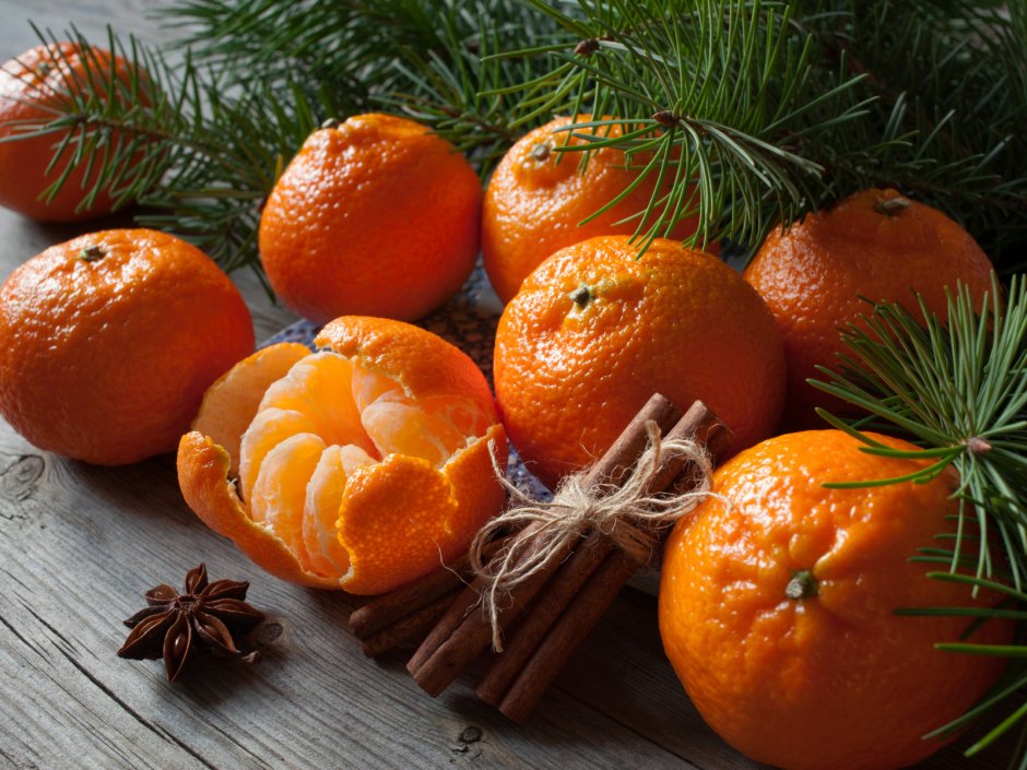 Апельсины корица бадьян украшение