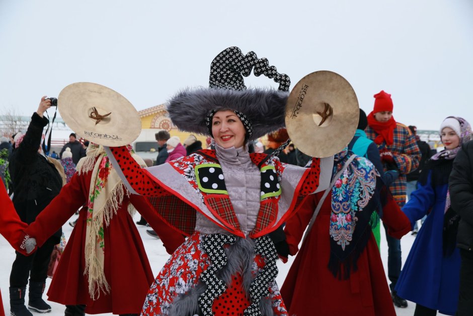 Зимние праздники в Сибири