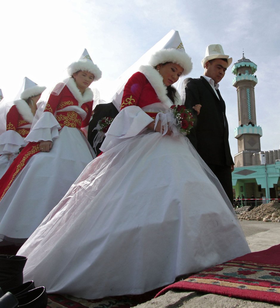 Казахская свадьба в мечети