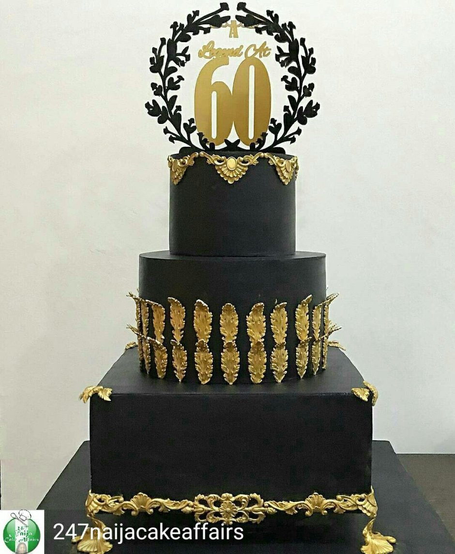 Черный торт с золотом двухярусный