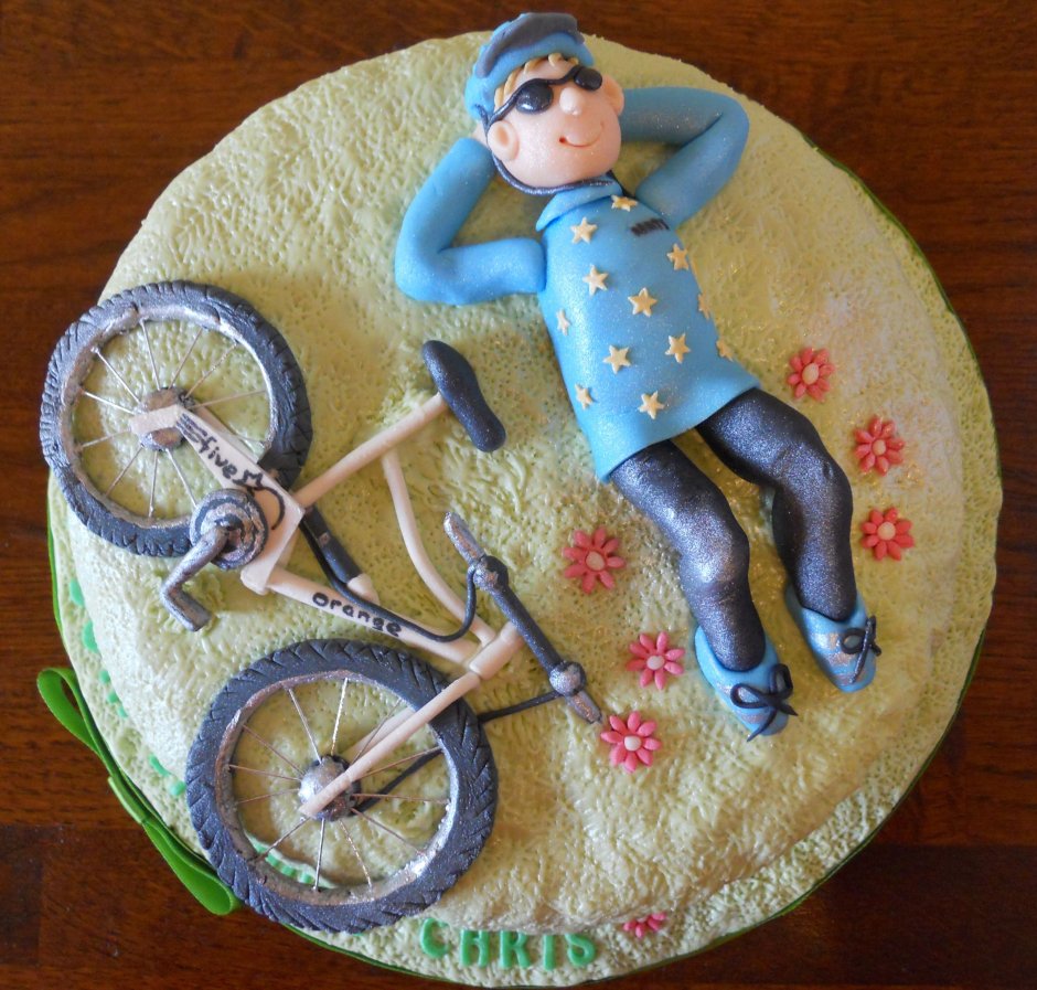 Торт с пряником велосипед