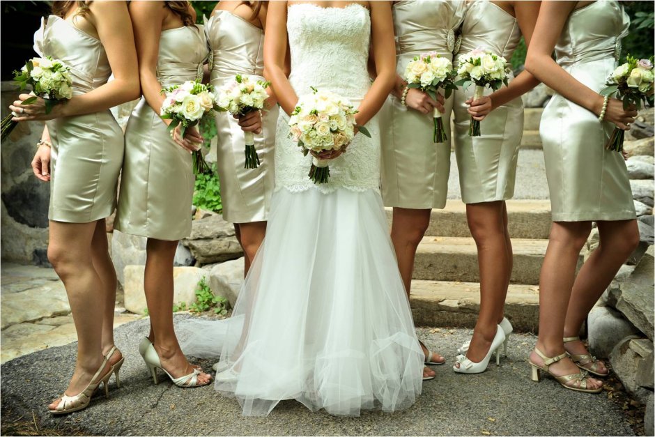 Букет невесты под платье шампань