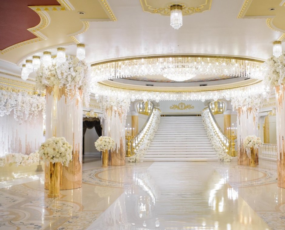 Банкетный зал на свадьбу розовое золото