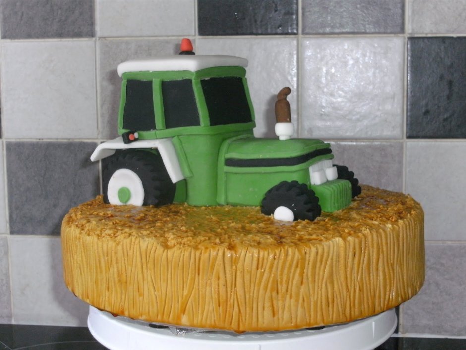 Торт с трактором на юбилей