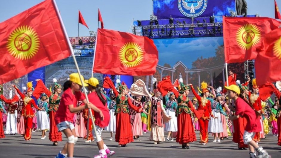 С праздником независимости Кыргызстана