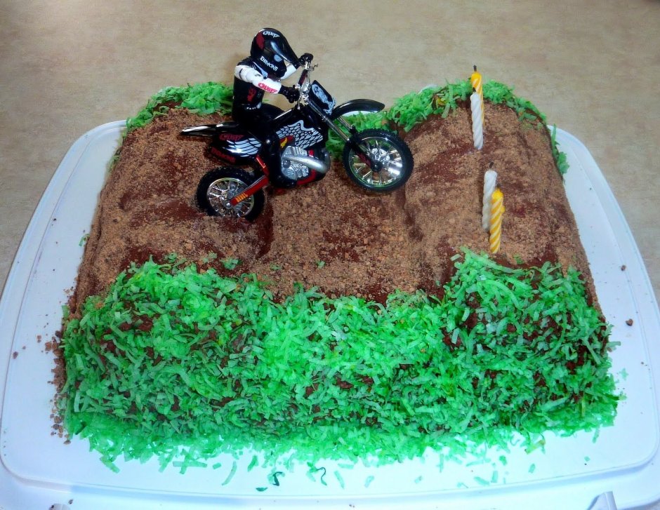 Декор торта с мотоциклом