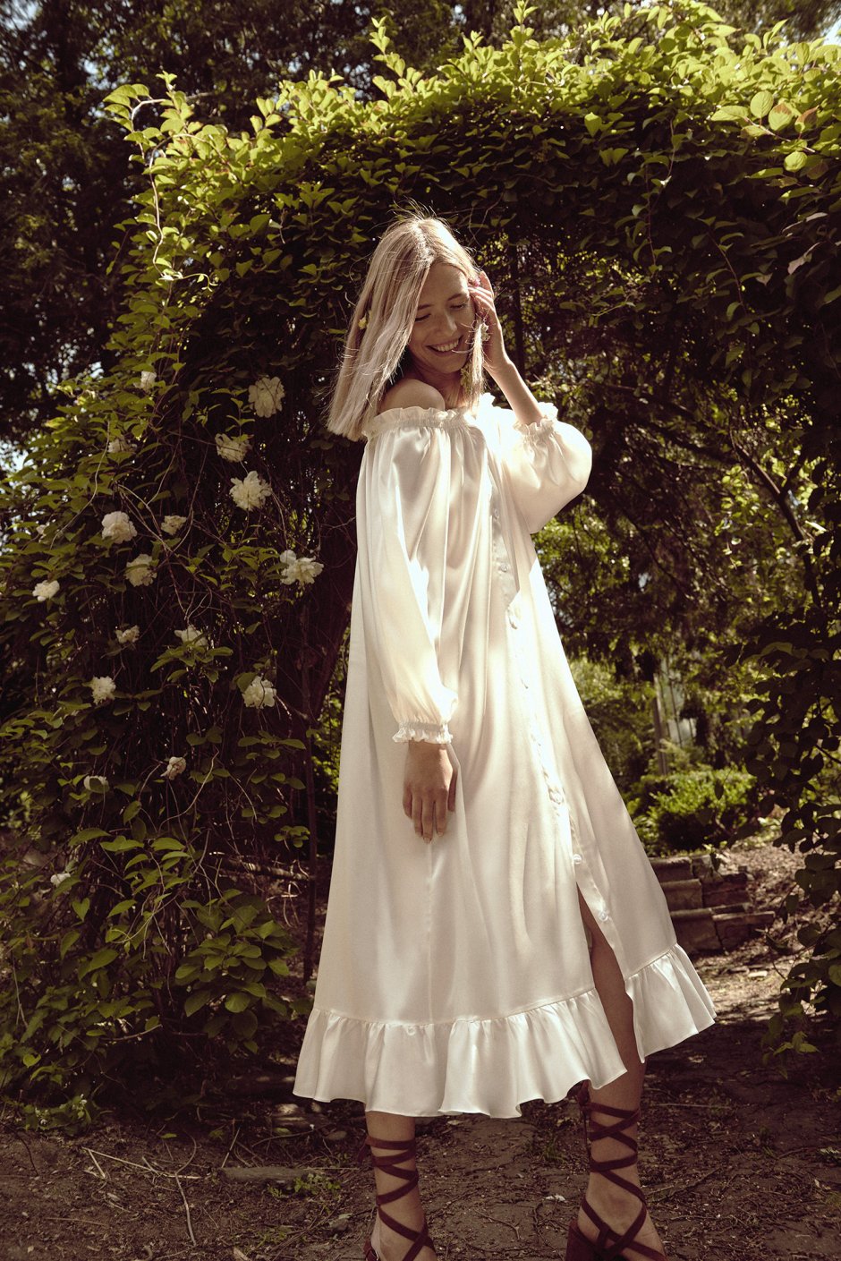 Белое платье в стиле ретро в Корее