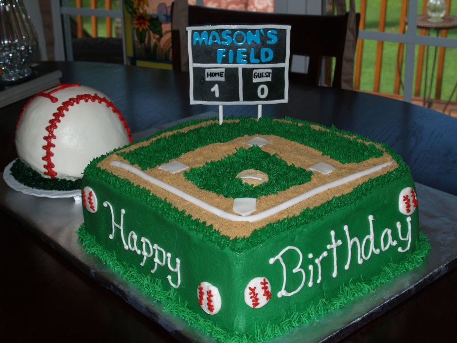 Торт в виде бейсбольного поля