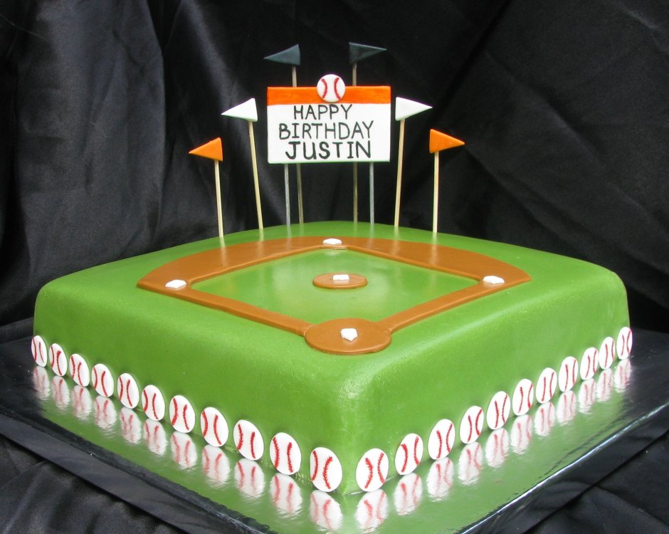 Торт бейсбольное поле