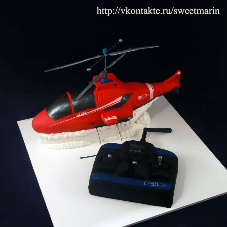 Торт в виде реанимации вертолета для мальчика