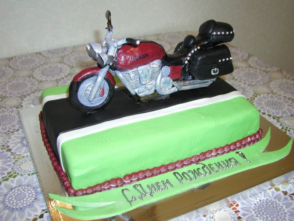 Торт для мотоциклистки