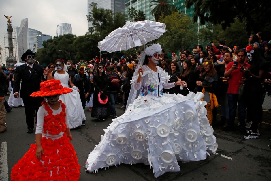 Парад мертвецов в Мексике
