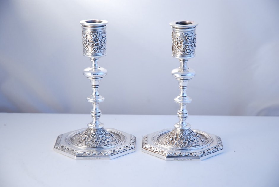Сувениры из серебра на серебряную свадьбу