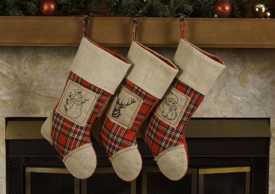 Рождественские носки для подарков