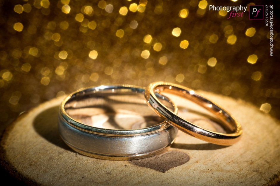 Свадебные кольца красиво