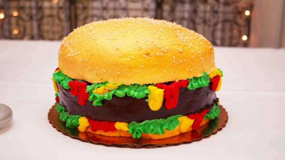 Торт в форме бургера