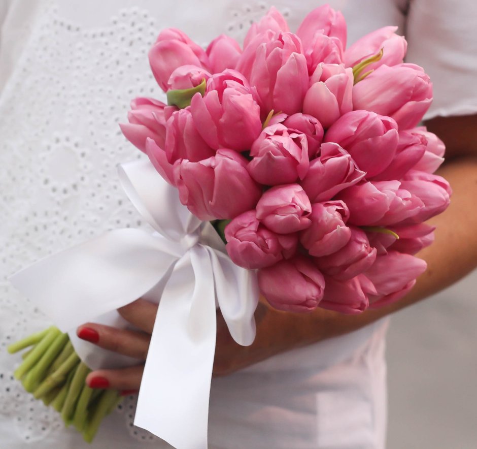 Фрезия букет невесты тюльпан