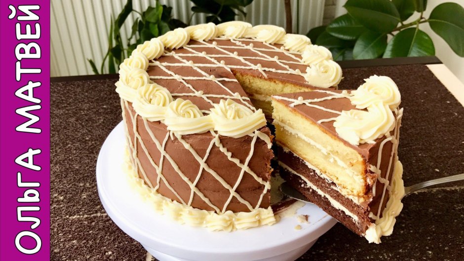 Ананасовый бисквитный торт