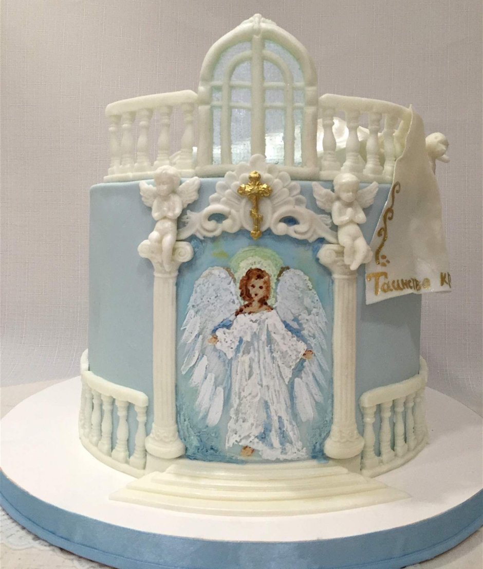 Красивый торт на крестины