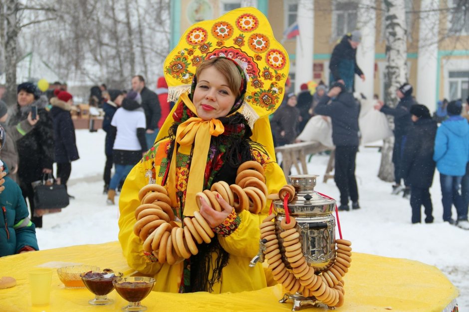 Народные гуляния на Масленицу