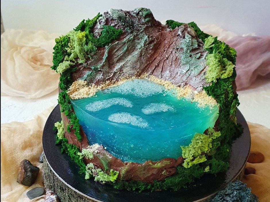 Торт джунгли с водопадом
