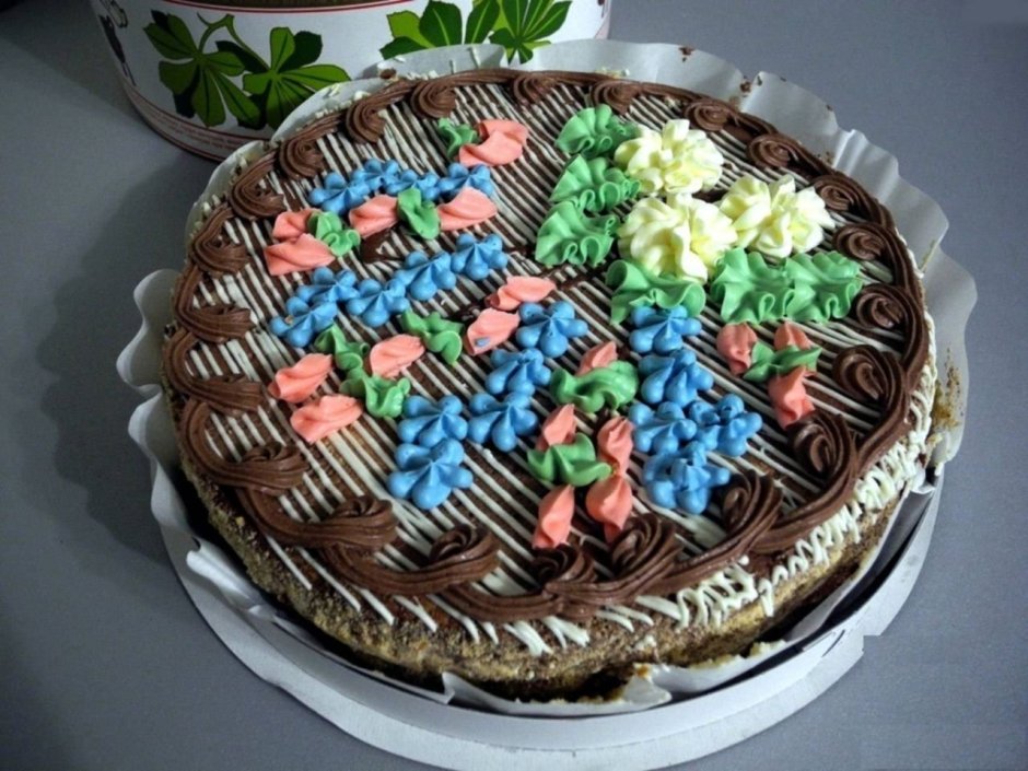 Украшение торта Киевский детский