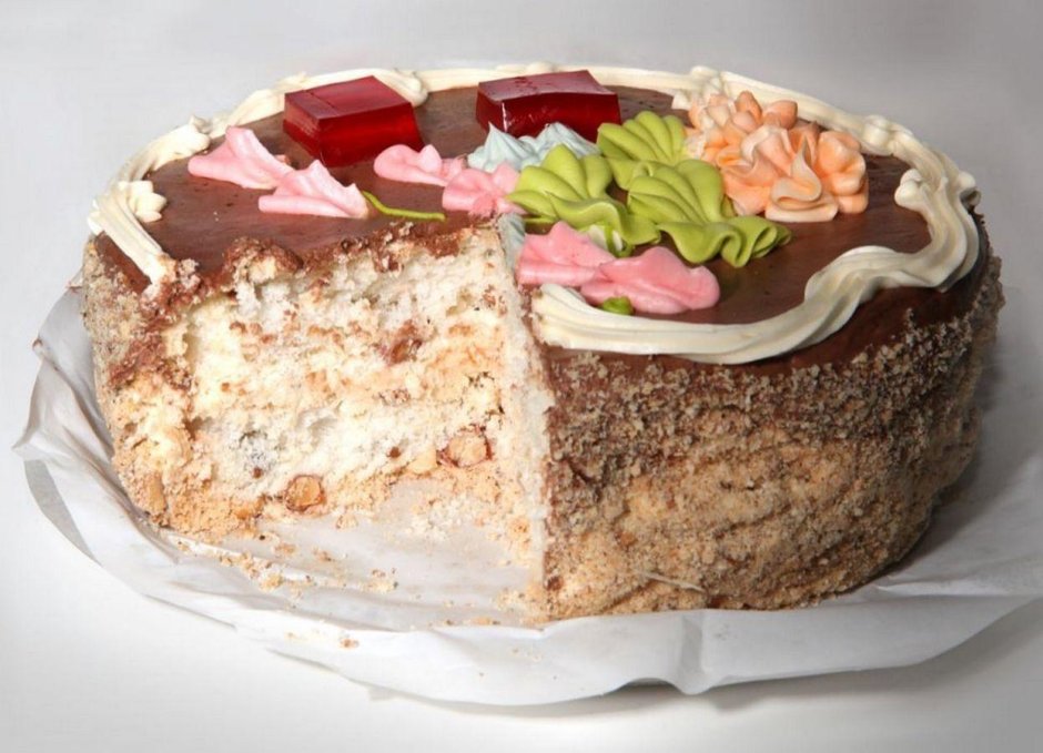 Киевский торт украшение
