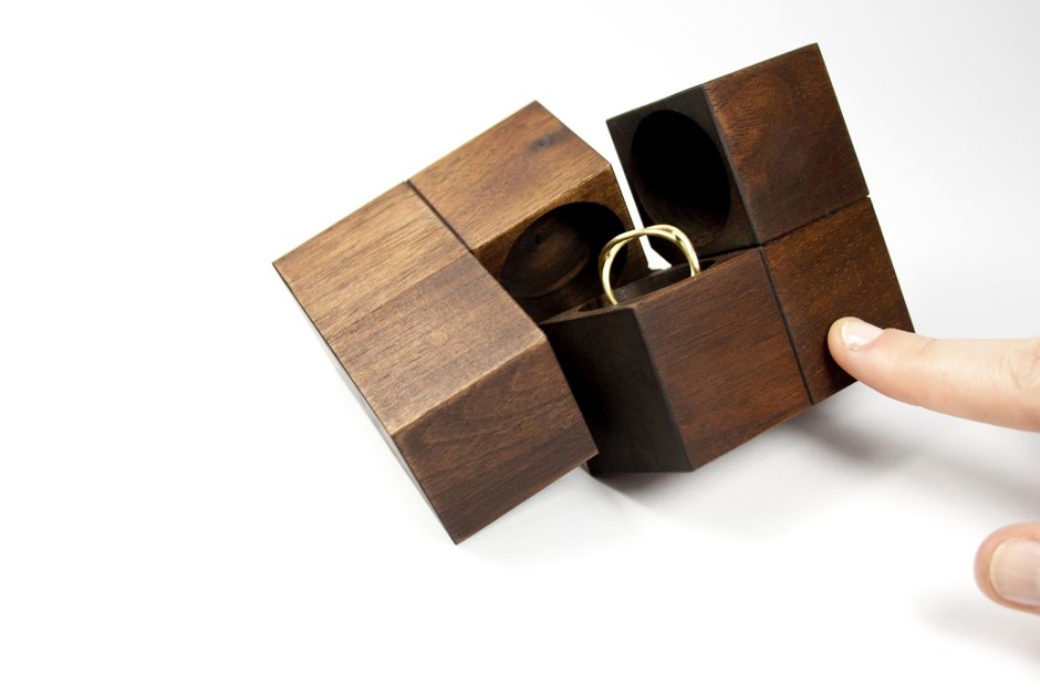 Оригинальная коробка для кольца