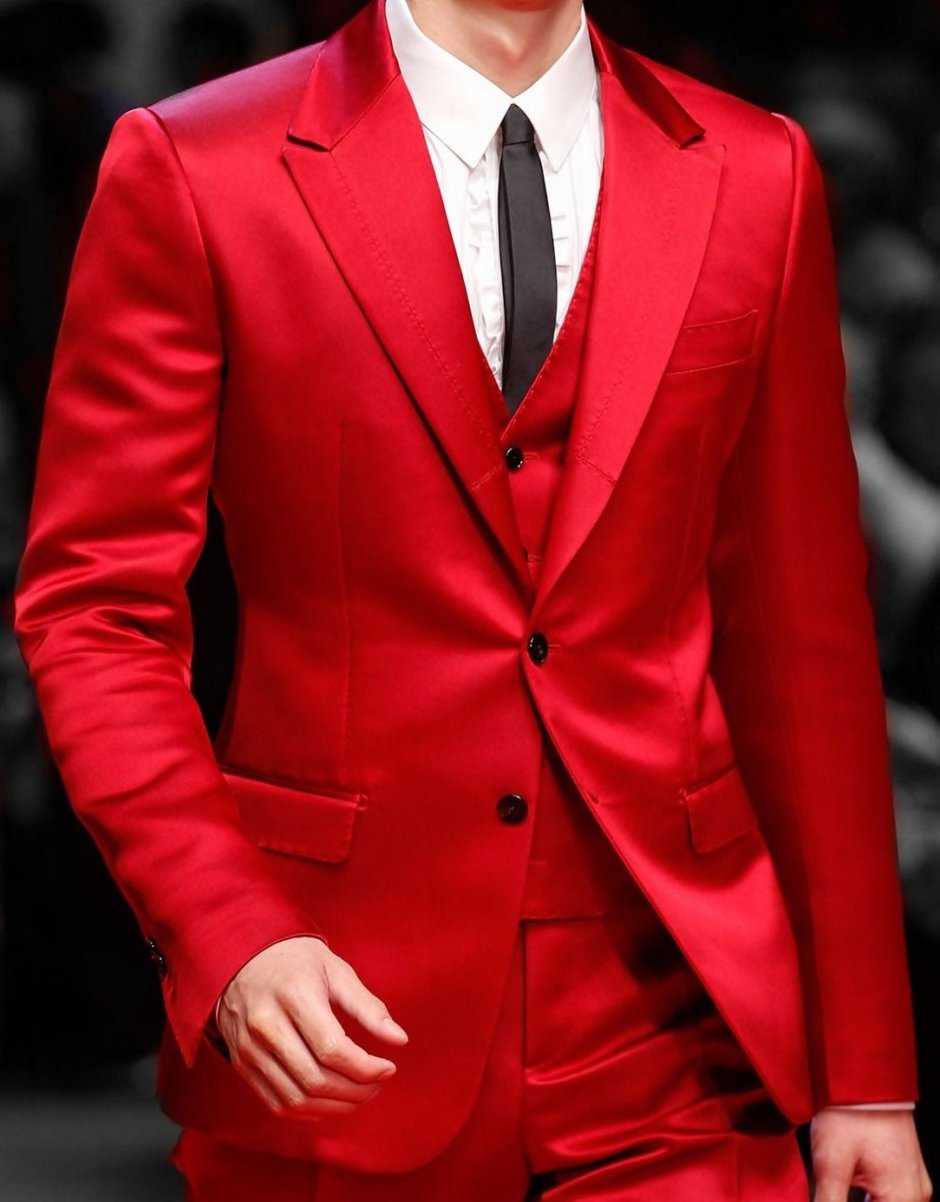 Красный свадебный костюм мужской