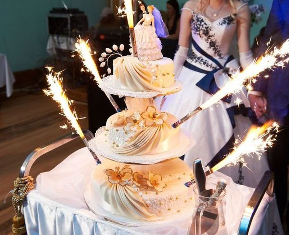 Сказочный торт на свадьбу