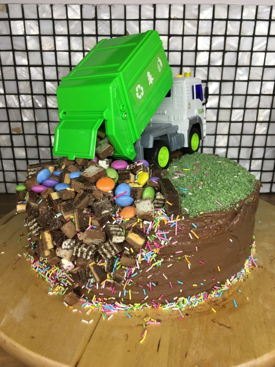 Торт мусоровоз