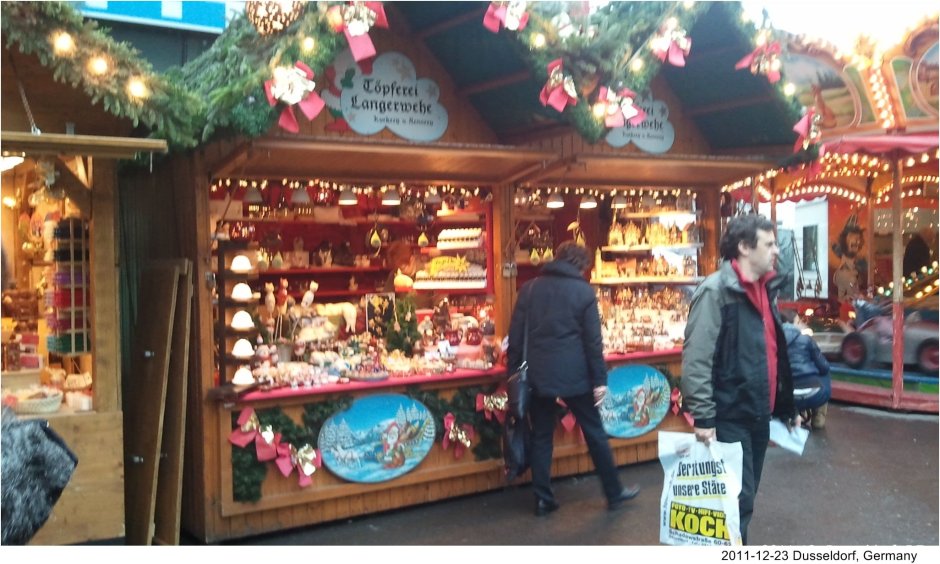 Павильон, где проводится Рождественский рынок Дюссельдорф (Германия)