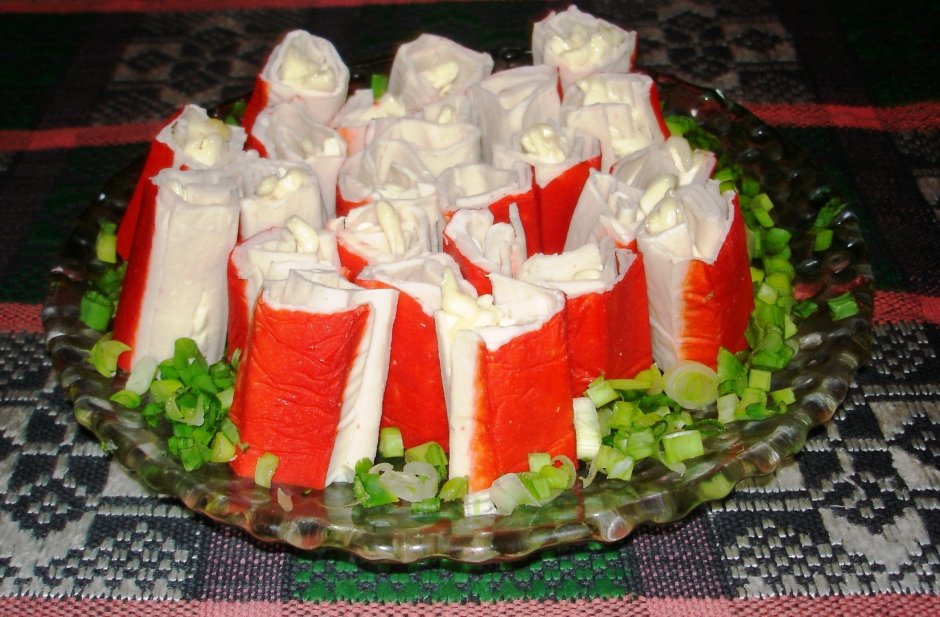 Салат с крабовыми палочками на праздничный стол