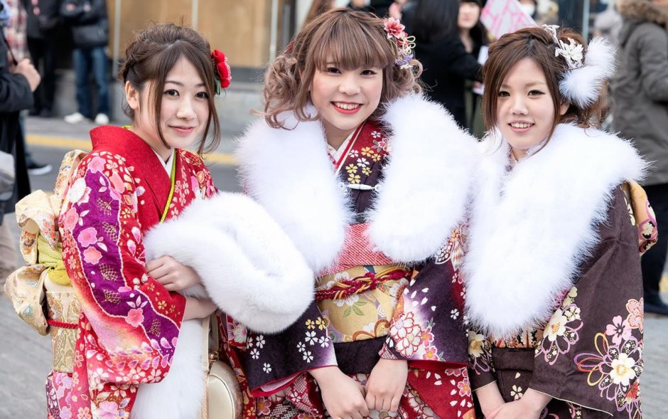 Японские девушки в день совершеннолетия