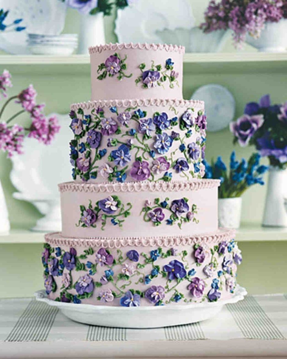 Фиолетовый торт с лавандой