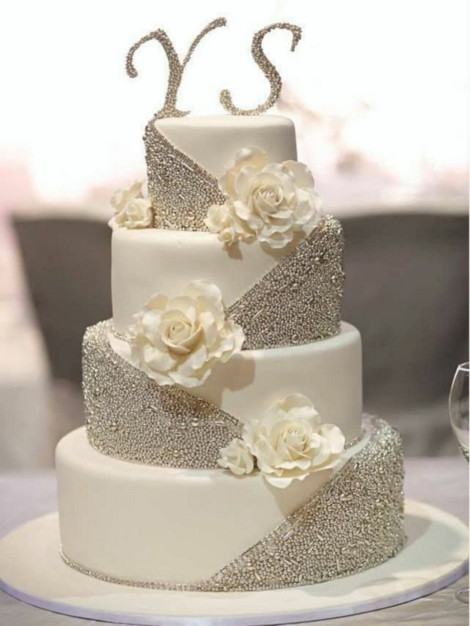 Свадебный торт 2 яруса с бусинами