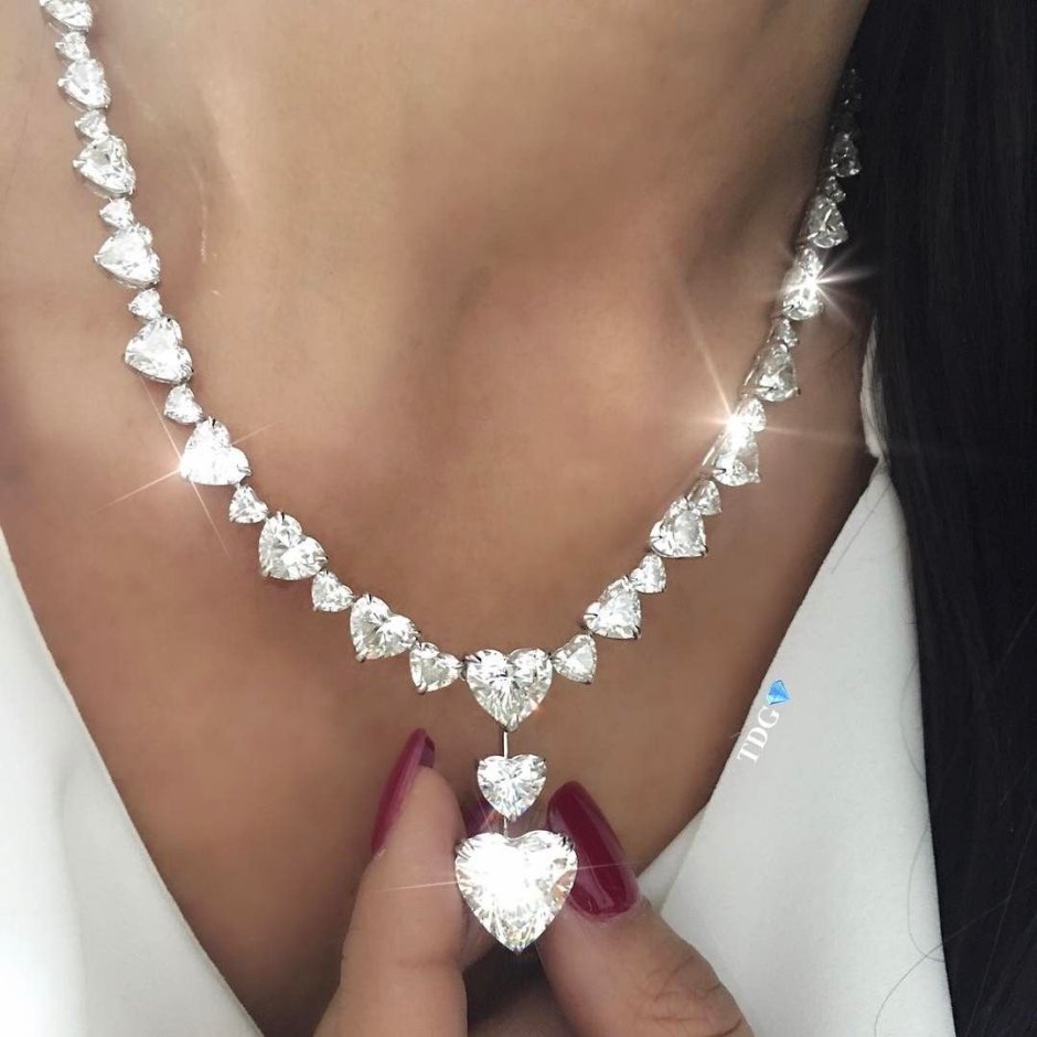 Ожерелье с бриллиантами