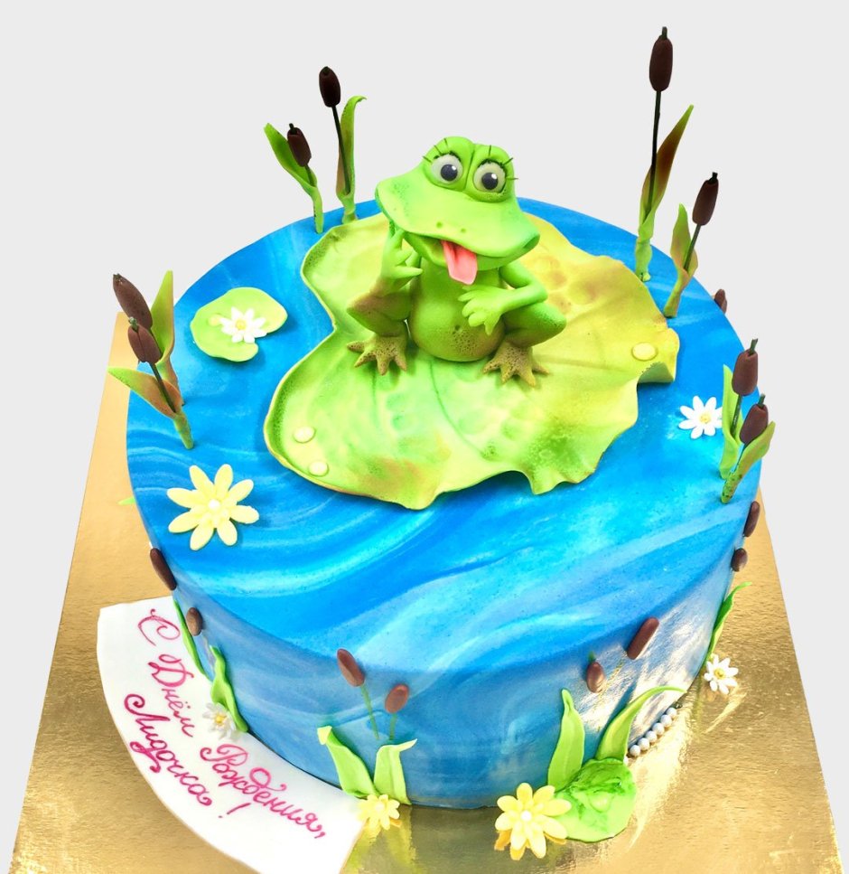 Торт с декором лягушки