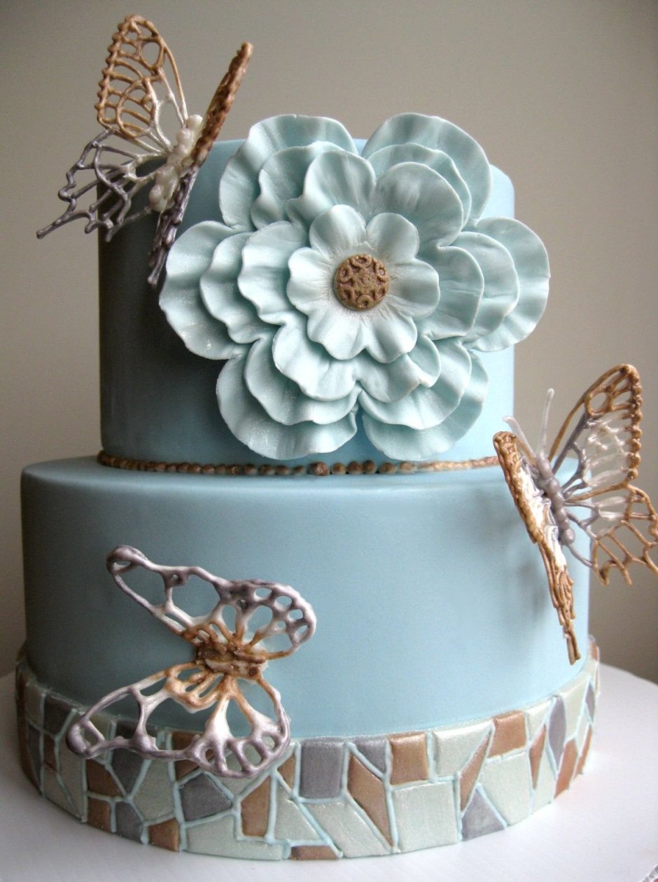 Торт с птичками и цветами