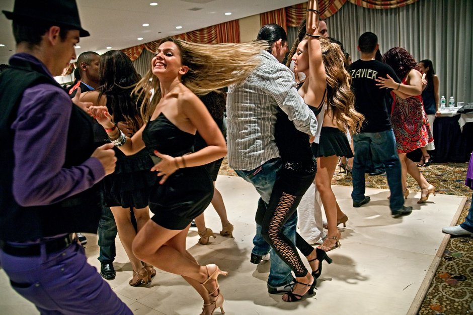 Латиноамериканские танцы вечеринка