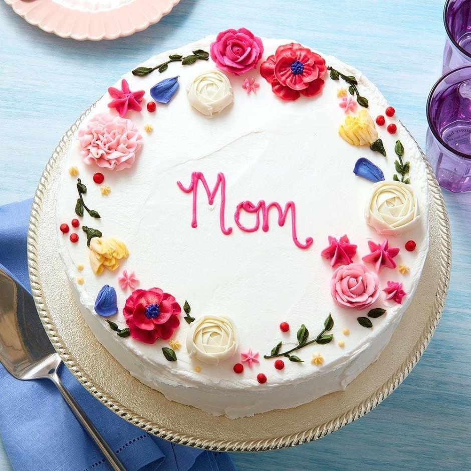 Праздничный торт для мамы