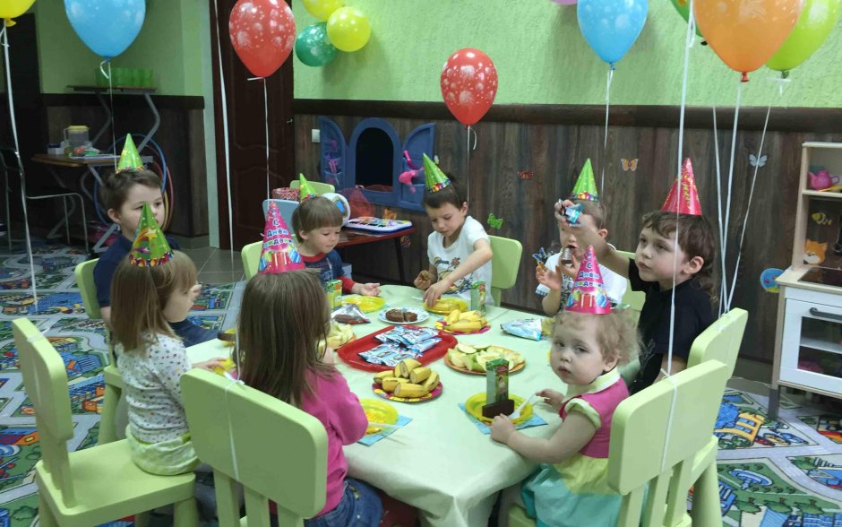 Празднование детского дня рождения в кафе