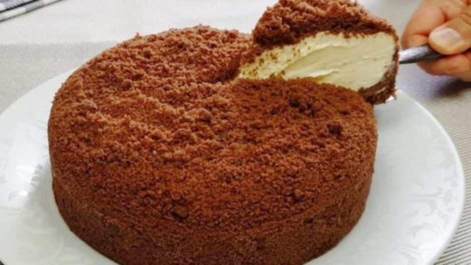 Ореховый торт со сметанным кремом