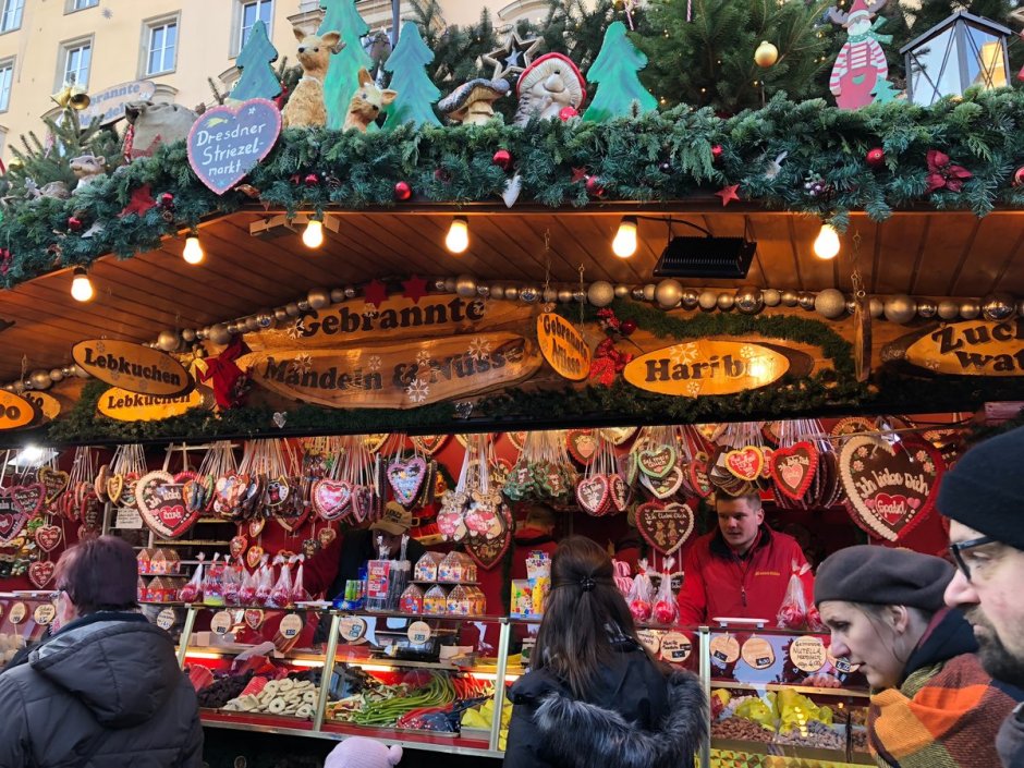 Рождественский рынок в Германии Striezelmarkt