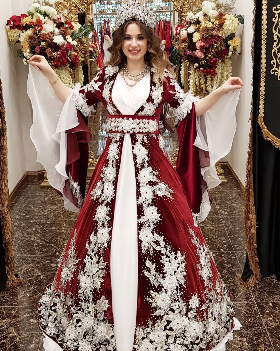 Турецкая невеста в платье биндалли